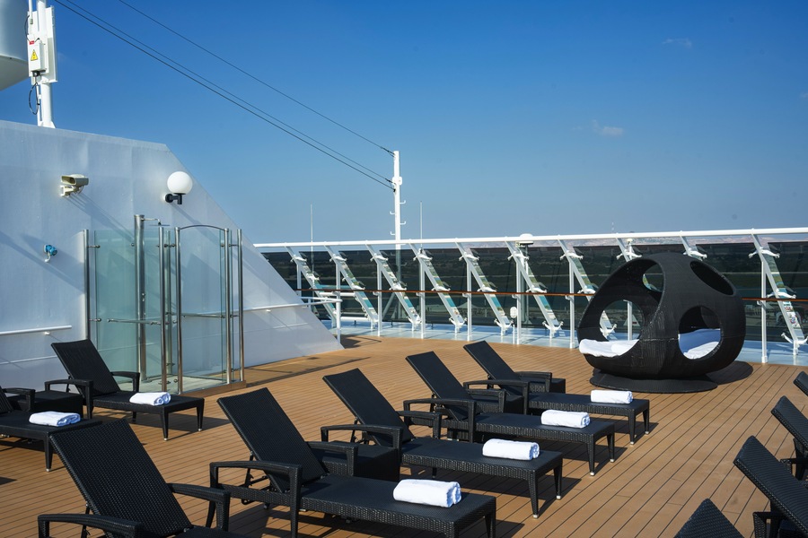 MSC Cruises MSC Opera Top 13 Exclusive Solarium 2 ©MSC Rights - Ivan Sarfatti.jpg